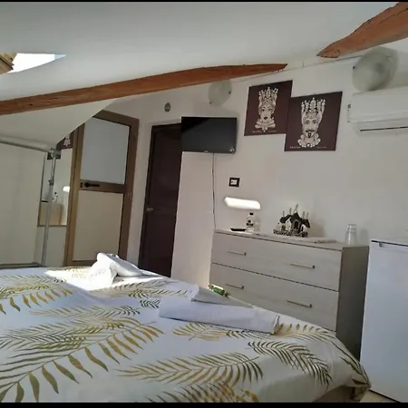 Mansardina Garibaldi Pensionat Catania